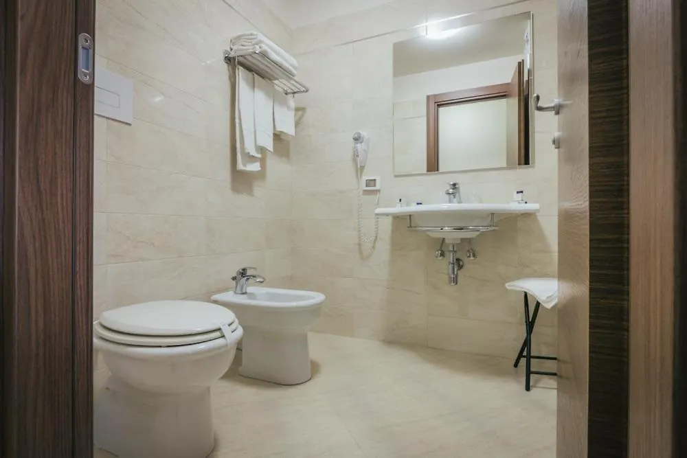 Hotel Costa Azul Balestrate 4*,  Italia